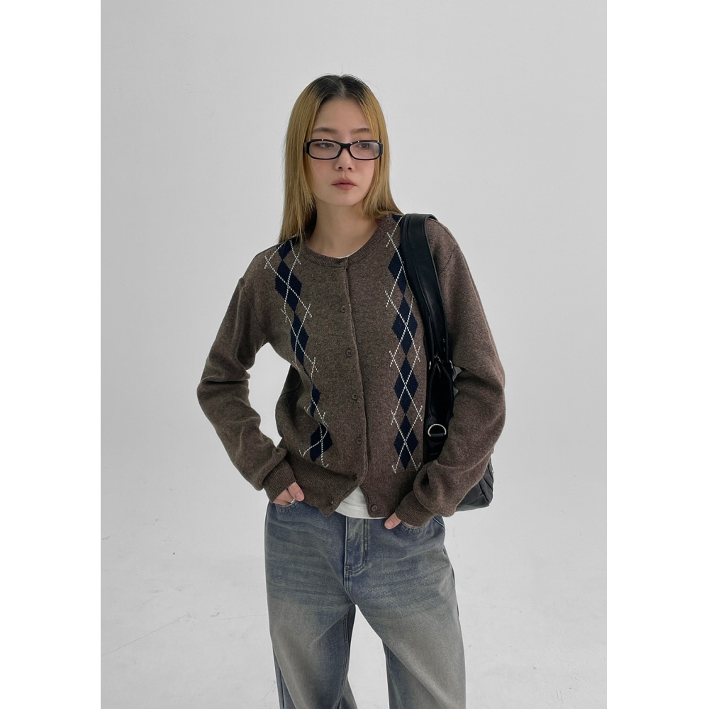 ブラックアップヘビーアーガイルウールラウンドニットカーディガン