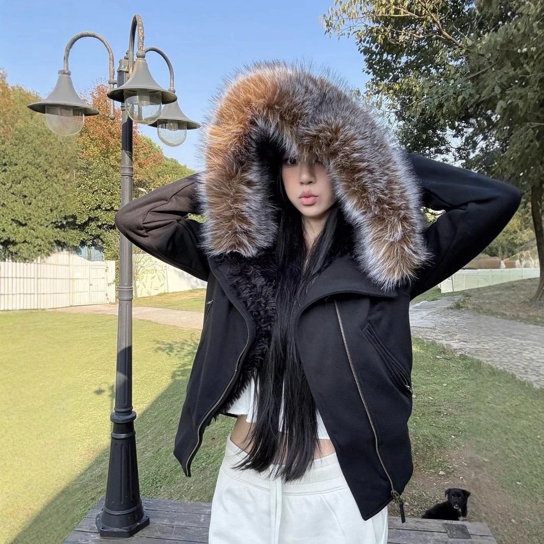 コットンコート ファー裏地 細身 斜め襟 厚手 冬アメリカン 秋 レディース ファー付きフード付きジップアップジャケット ブラック デザイン性