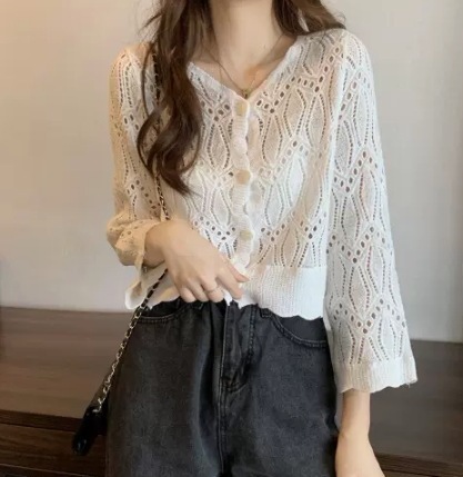 ショート丈鍵編みニットカーディガン トップス カーディガン ニット サマーニット ショート丈 長袖 ゆったり ボタン 前開き 透け感 シースルー モテ 通気性 薄手 可愛い きれいめ