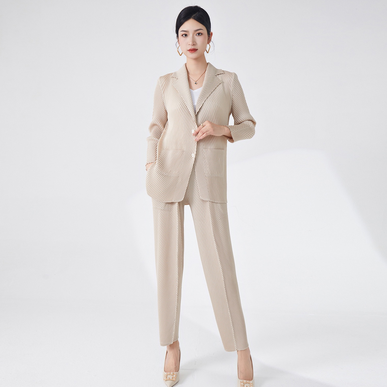 秋の女性気質職業スーツジャケットストレートパンツ通勤スーツ