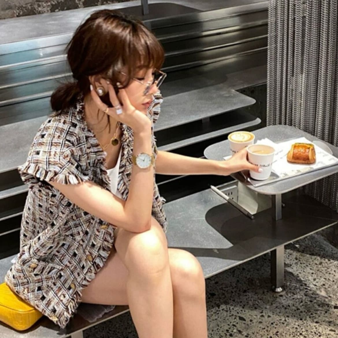 2点セット セットアップ 上下セット ベスト ジレ 胸ポケット 前開き ミディアム丈 ショートパンツ かわいい 大人可愛い きれいめ シンプル カジュアル 大人 上品 おしゃれ かっこいい レトロ
