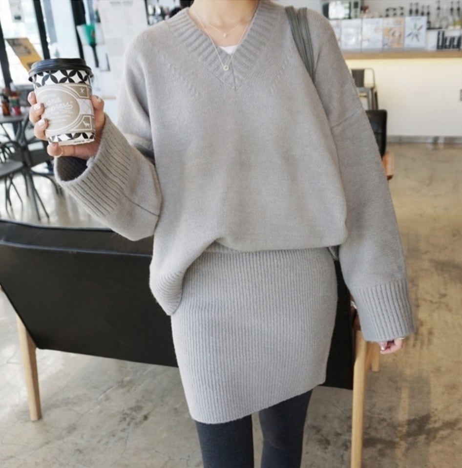 1930.Vラインショートニットセットアップ（グレー）2019 春夏 sale ワンピース ドレス 長袖 エレガント お呼ばれ パーティー 結婚式 披露宴 女子会 レストラン デート