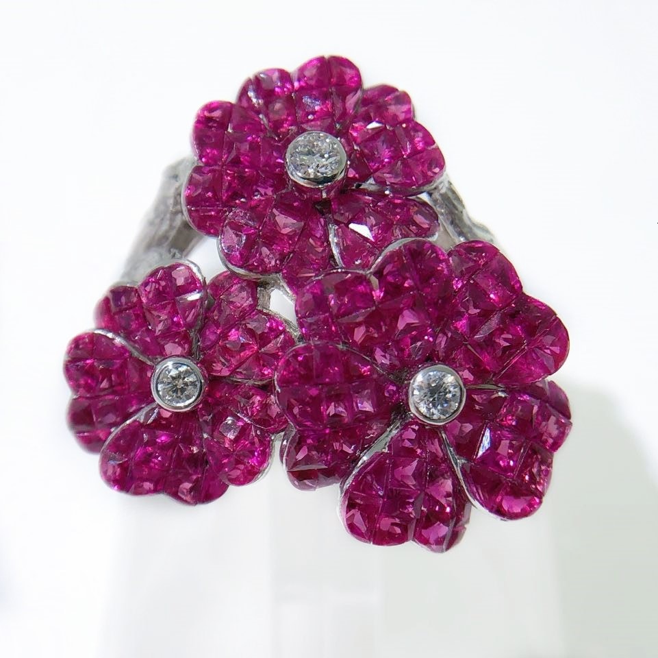 新品未使用　K18 750 天然ルビー4.10ct 天然ダイヤモンド0.09ct リング　指輪