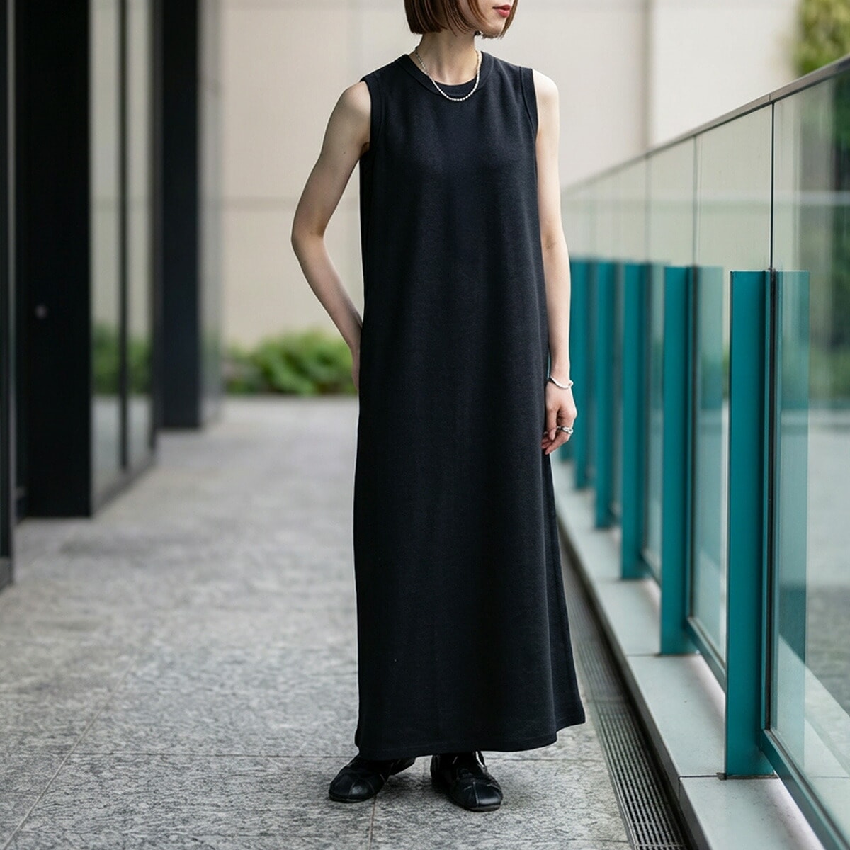 Munich ミューニック ワンピース MN251U06 レディース ノースリーブ ジャージー クルーネック Iライン ロング マキシ丈 blk