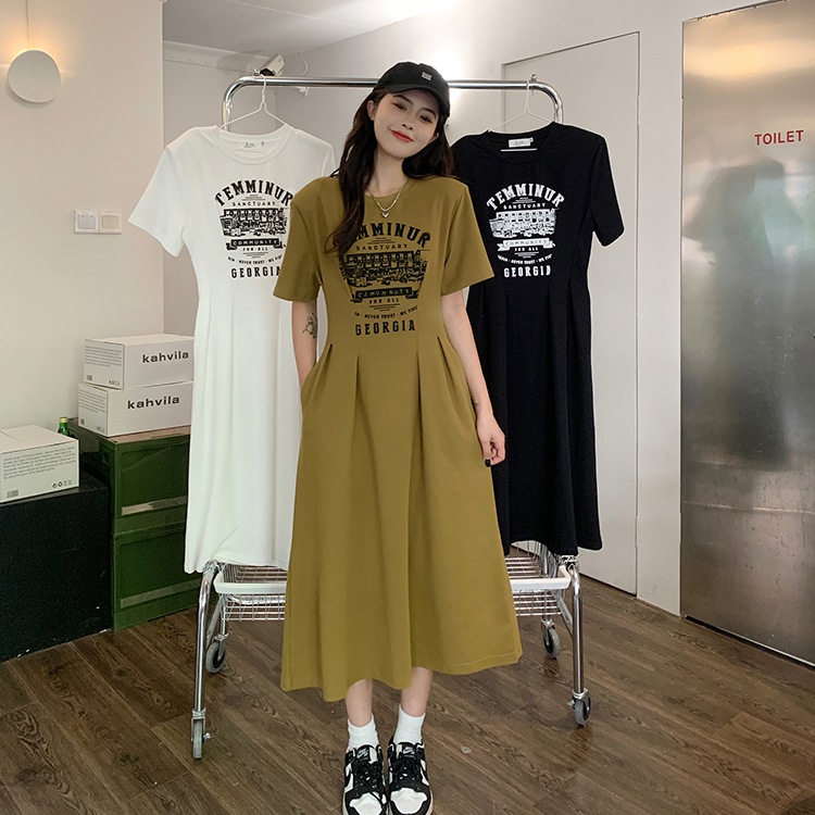 ロゴワンピース ワンピース フレアワンピース ミモレ ミモレ丈 ロング ロング丈 袖あり 半袖 ラウンドネック フレア 切り替えデザイン 切り替えデザイン ハイウエスト かわいい 大人可愛い きれいめ