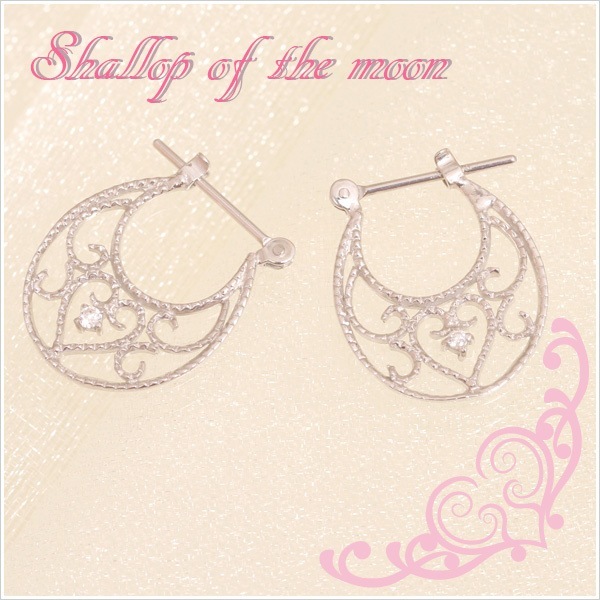 ハートに込めた思い shallop of the mooon K10ホワイトゴールド天然ダイヤモンドオープンハートムーンシップモチーフピアス 発送目安：２３週間