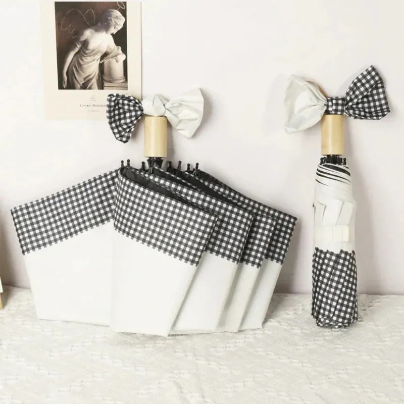 【20点セット】メガ割レイングッズ 日傘 折りたたみ 晴雨兼用 uvカット 折り畳み日傘 コンパクト 軽量 遮光 INS 韓国ファッション 三つおり傘 日よけ 自動 リュックに入れてもいいです