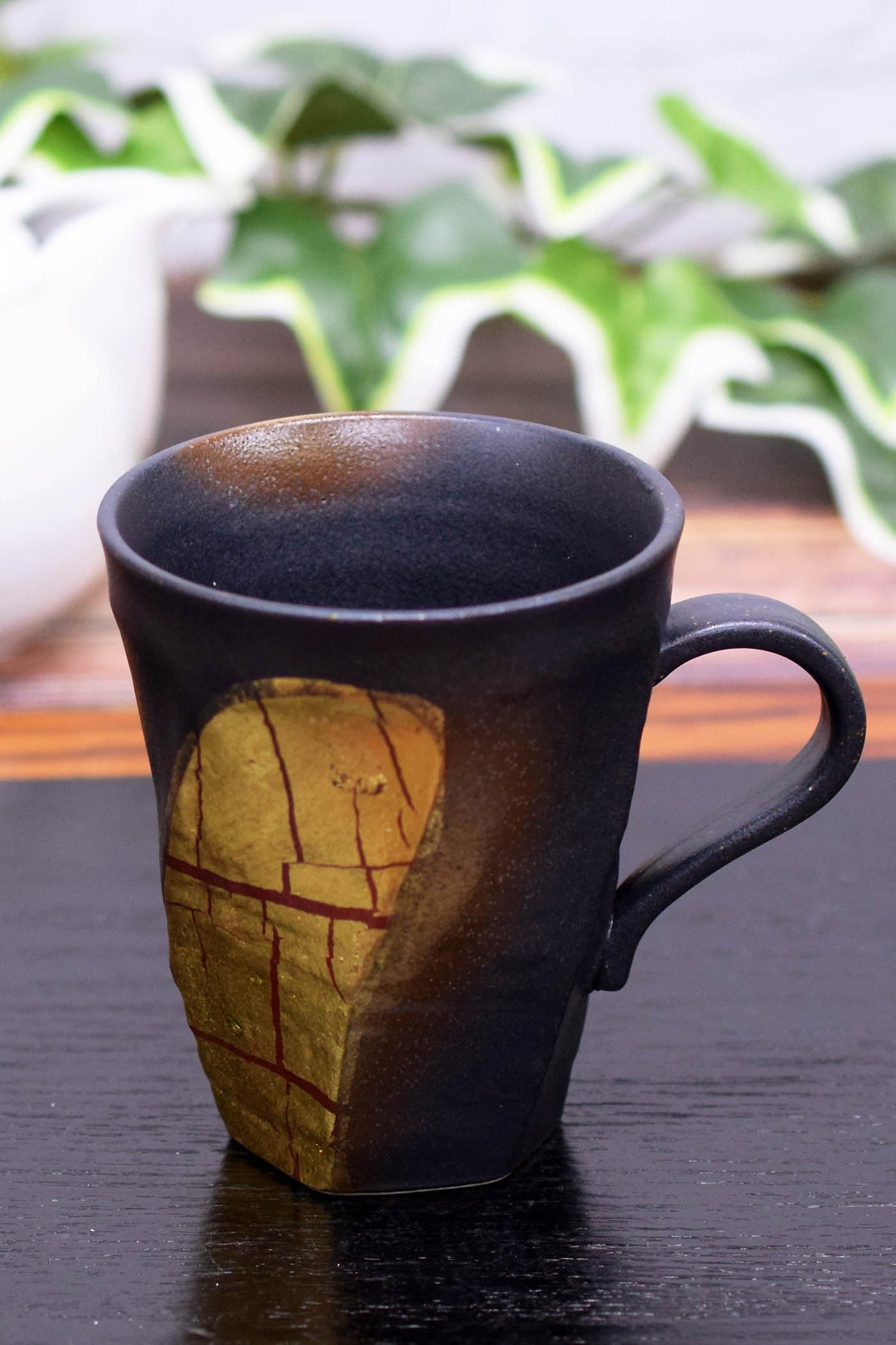 和座の蔵 おしゃれ 九谷焼 マグカップ 金箔彩 陶器 高級 ブランド 食器 日本製 還暦祝い 古希祝い 喜寿祝い 米寿祝い ギフト