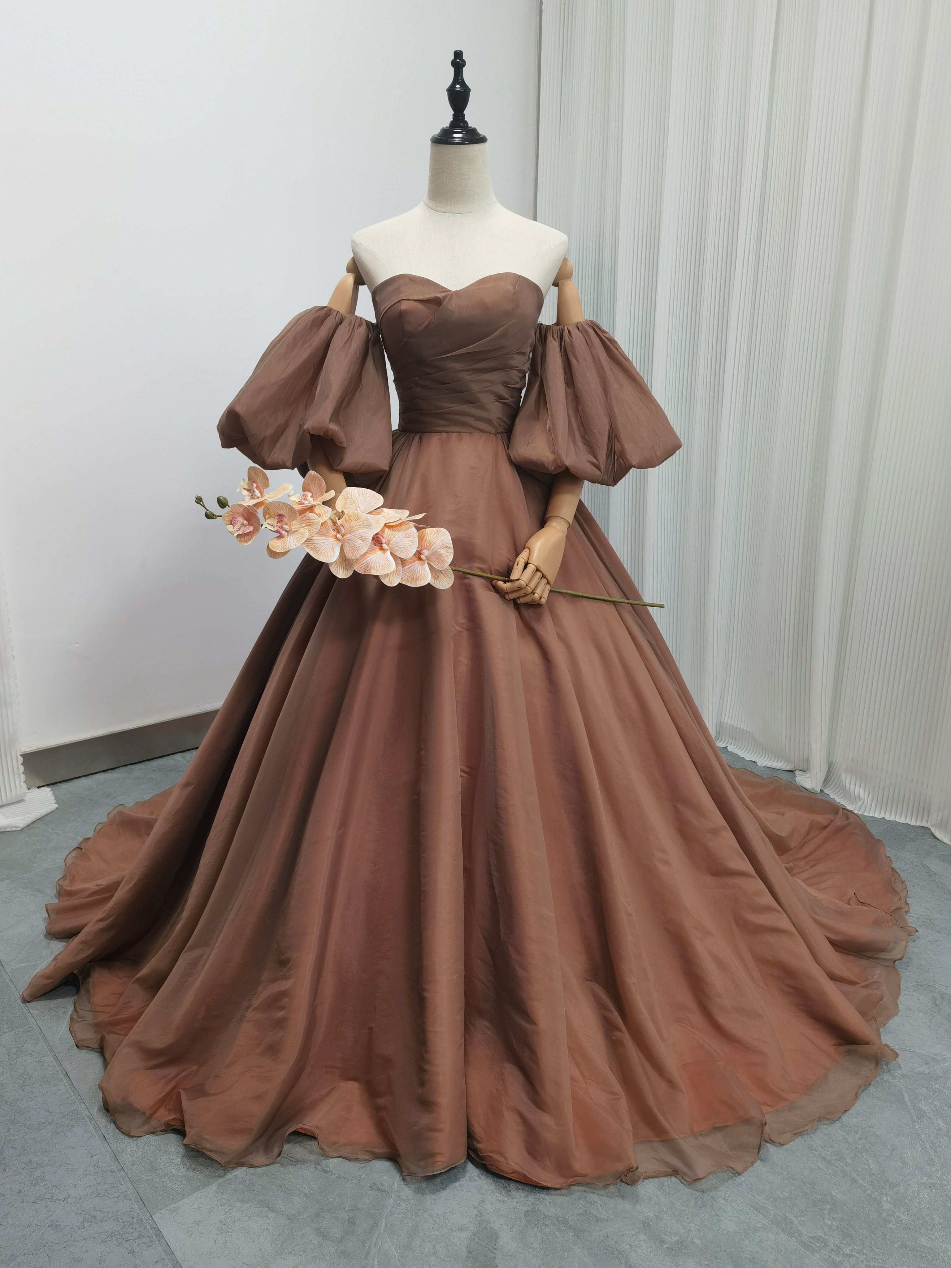上品！カラードレス 取り外し袖 パフスリーブ テラコッタ色 Aライン 披露宴/結婚式 大人っぽいドレス