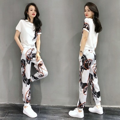 セットアップ Tシャツ プルオーバー ジョガーパンツ 袖あり 半袖 ラウンドネック 襟なし ストレート ポケット 上下セット 2点セット 大人可愛い きれいめ カジュアル 大人 おしゃれ かっこいい