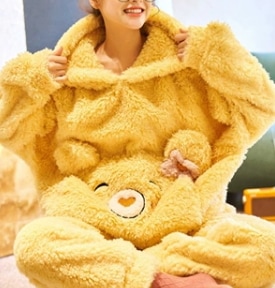 厚手 暖かい パジャマ ルームウエア 2点セット セットアップ 部屋着 長袖 襟なし ストレート スマート もこもこ ふわふわ フード付き ニット かわいい きれいめ シンプル カジュアル 大人