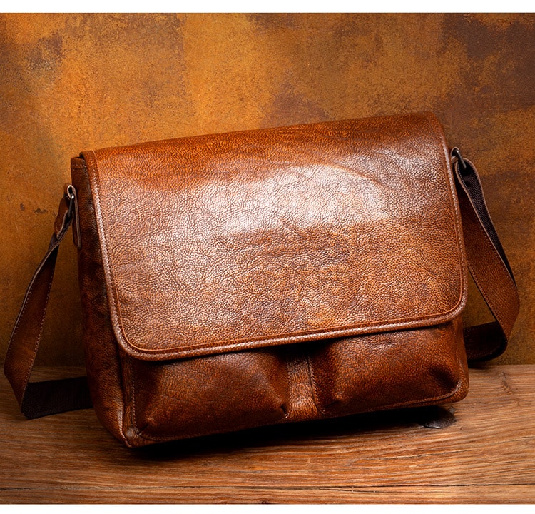 復古復古の手で色を拭いて男の包頭牛革の単肩包遅い時間のワンショルダーバッグカジュアルな本革斜めショルダーバッグ
