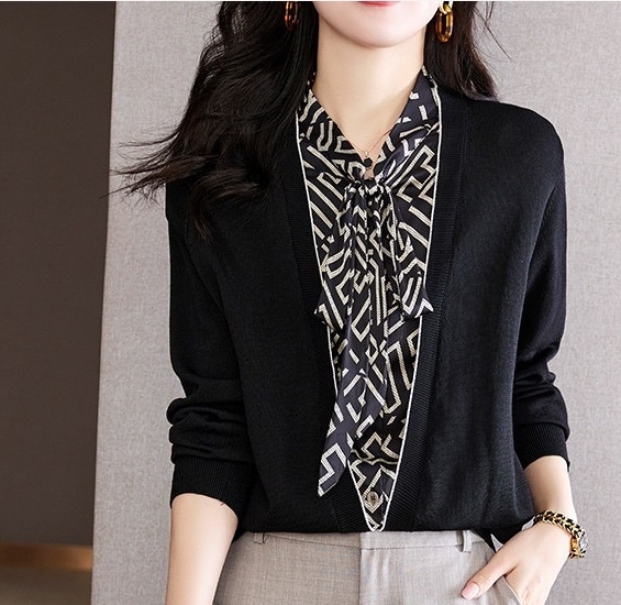 トップス セーター 長袖 刺繍 かわいい 可愛い きれいめ シンプル カジュアル 上品 おしゃれ お洒落 女子 こなれ感 キュート ガーリー 存在感 抜け感 無地 レディース 通勤