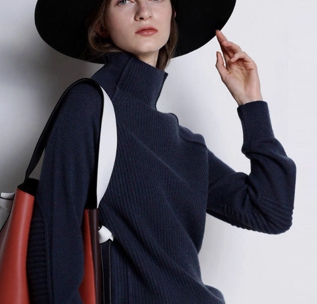 レディース トップス タートル かわいい 大人可愛い きれいめ おしゃれ かっこいい ラフ ガーリー ルーズ 個性的 モード系 エレガント モダン 主役級 存在感 フォーマル とろみ感 抜け感 浴衣風