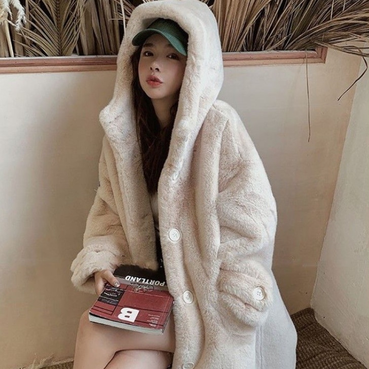 人気沸騰新柄追加 ファーコート レディース 毛皮コート ミンク風 ミディアム丈 フード付き 大きい アウター 暖かい ふわふわ 防寒 お洒落 秋冬