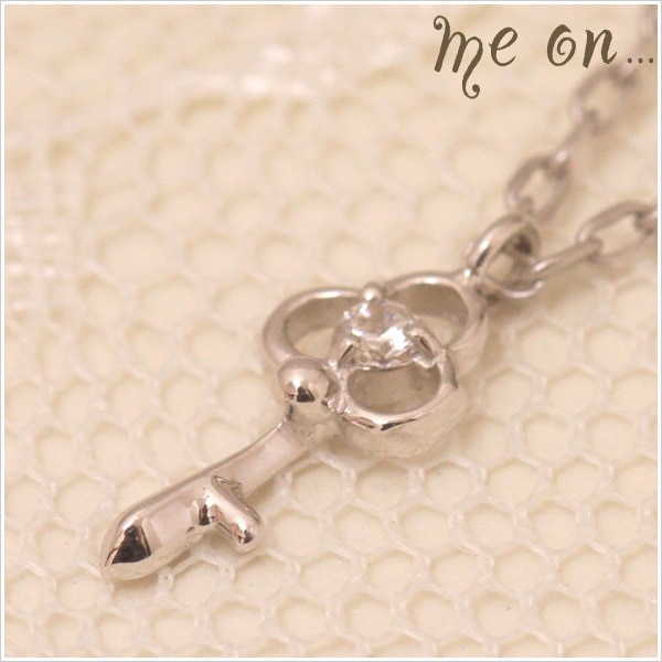 VINTAGE HOLLYWOOD / Pixel Smile Pearl Necklace 首飾り ネックレス