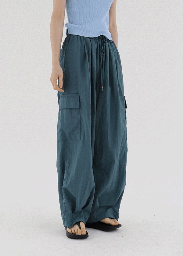 バルーンフィット 裾ダート カーゴ ストリングパンツ 3color