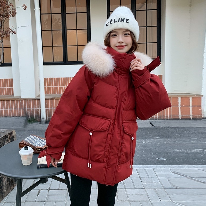新年赤いニッチデザインフード付き大きな髪の襟小さな人ダウンジャケット2024冬新しい厚く暖かい