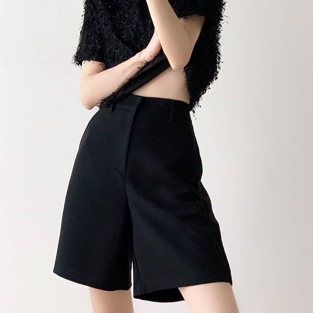 人気 レディース パンツ ショートパンツ ストレート すっきり スマート ショート 膝上 ミディアム丈 ファスナー ポケット ハイウエスト きれいめ シンプル カジュアル 上品 おしゃれ かっこいい