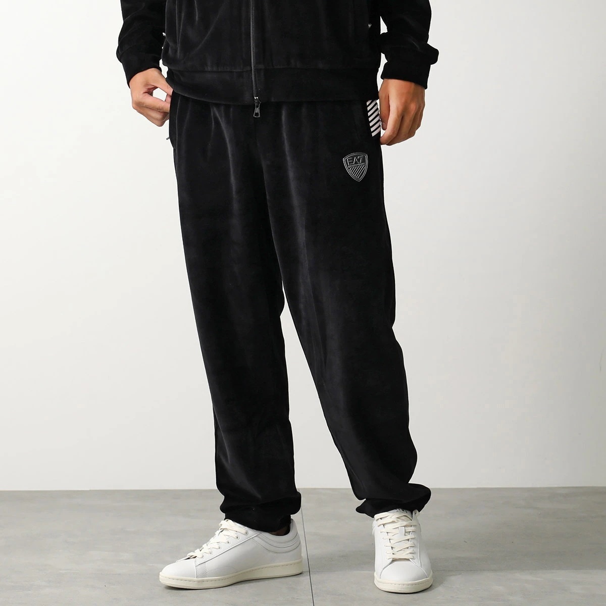 EA7 EMPORIO ARMANI エアセッテ エンポリオアルマーニ イージーパンツ 6DPP80 PJLXZ メンズ コットンブレンド ロゴ サイドライン ドロスト