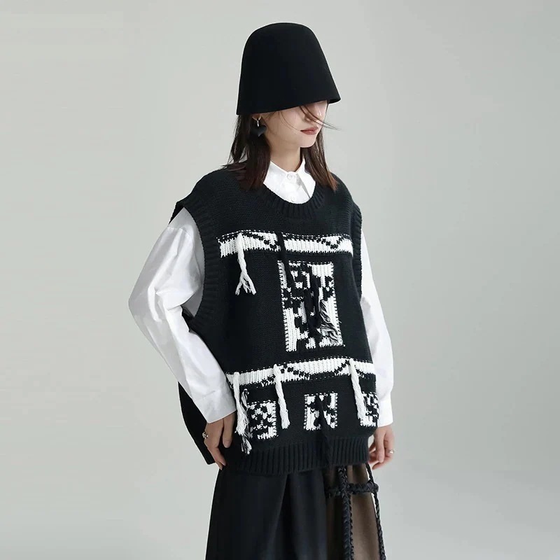 【J.Fashion】 ニットベスト おしゃれ ゆる 飾り付き レディース 柄 ベスト カシミヤタッチ ブラウス メガ割30%までに制限 4,898円