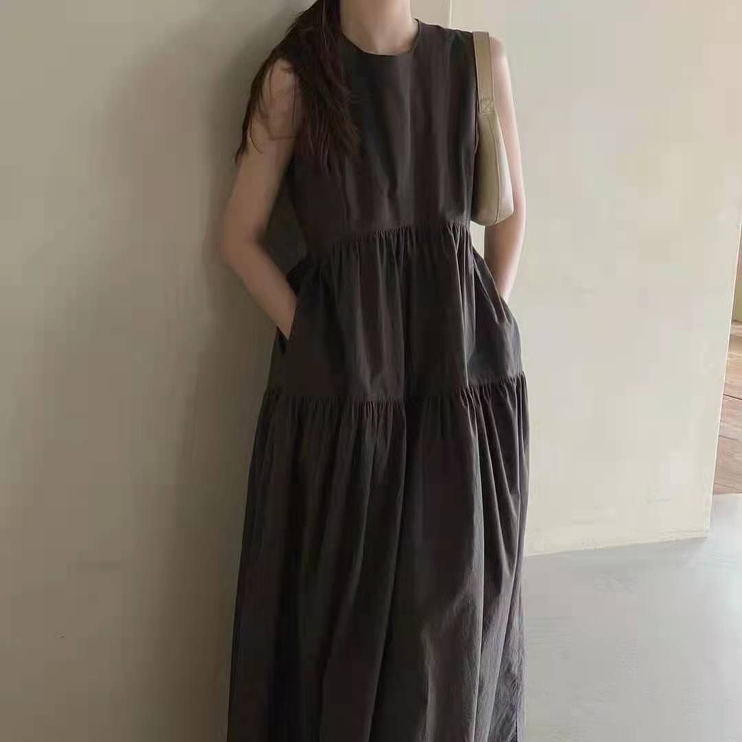 ワンピース レディース フレアワンピース ティアードワンピース 膝下 マキシ丈 袖なし ノースリーブ Aライン 無地 カジュアル 夏 春 薄手 デート リゾート マタニティ 楽ちん ブラウン 韓国