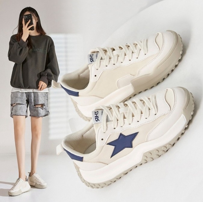 スニーカー 靴 厚底スニーカー 黒 ウォーキングシューズ カジュアルシューズ 安い ドライビングシューズ 通学靴