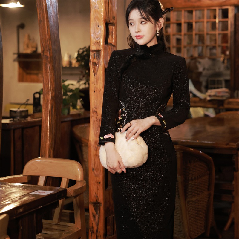 2025新しい冬スタイルの毛皮襟刺繍シェニルロングチョンサムドレスレトロ改造古い上海チョンサム