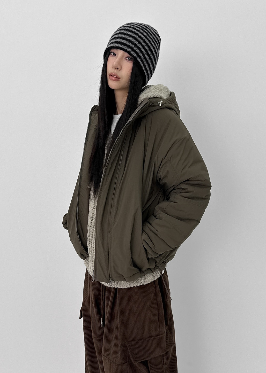 (UNISEX) カリト フード付きクロップ ウェロン パディング 4オンス