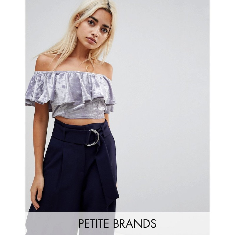 グラマラス レディース トップス オフショルダー【Glamorous Petite Off Shoulder Crop Top With Ruffle In Crushed Velvet】Ice bl グラマラス レディース トップス オフショルダー【Glamorous Petite Off Shoulder Crop Top With Ruffle In Crushed Velvet】Ice bl