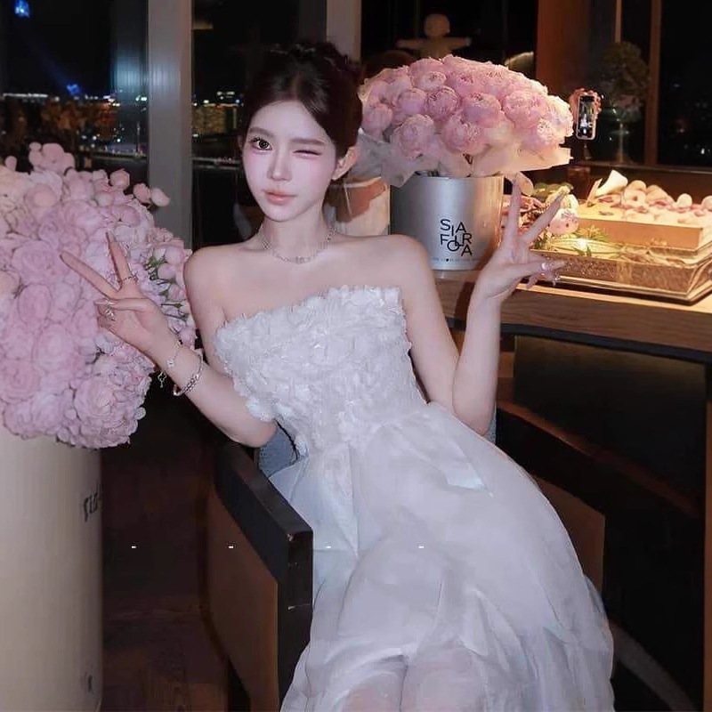 二次会 パーティードレス 発表会ドレス 花嫁 結婚式 キャミソールワンピース高級感のある手作りのボーン入りバースデーパーティードレス不規則なトレーン付きプリンセスドレス