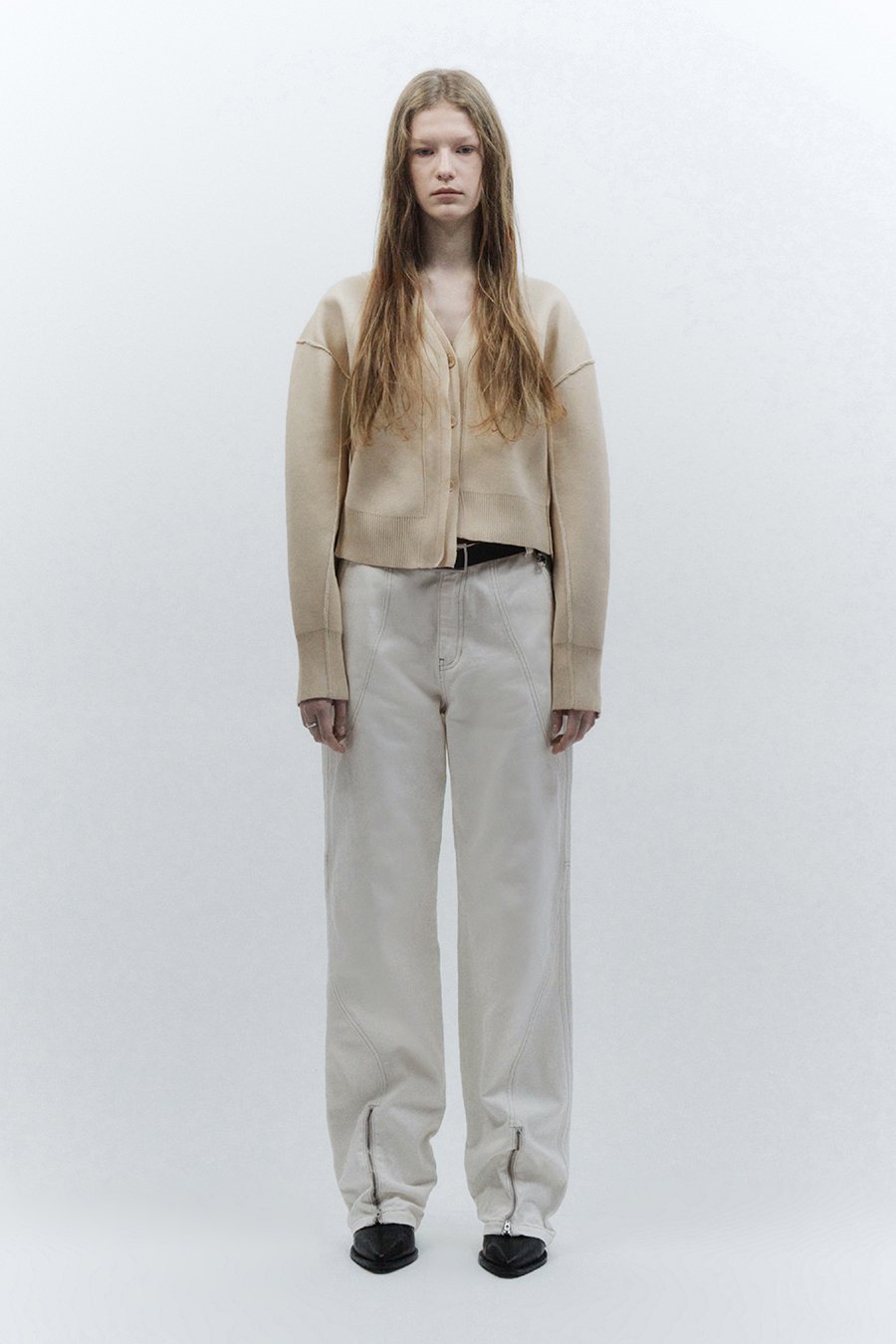【INSILENCE】 CURVED ZIPPER DENIM PANTS : IVORY
