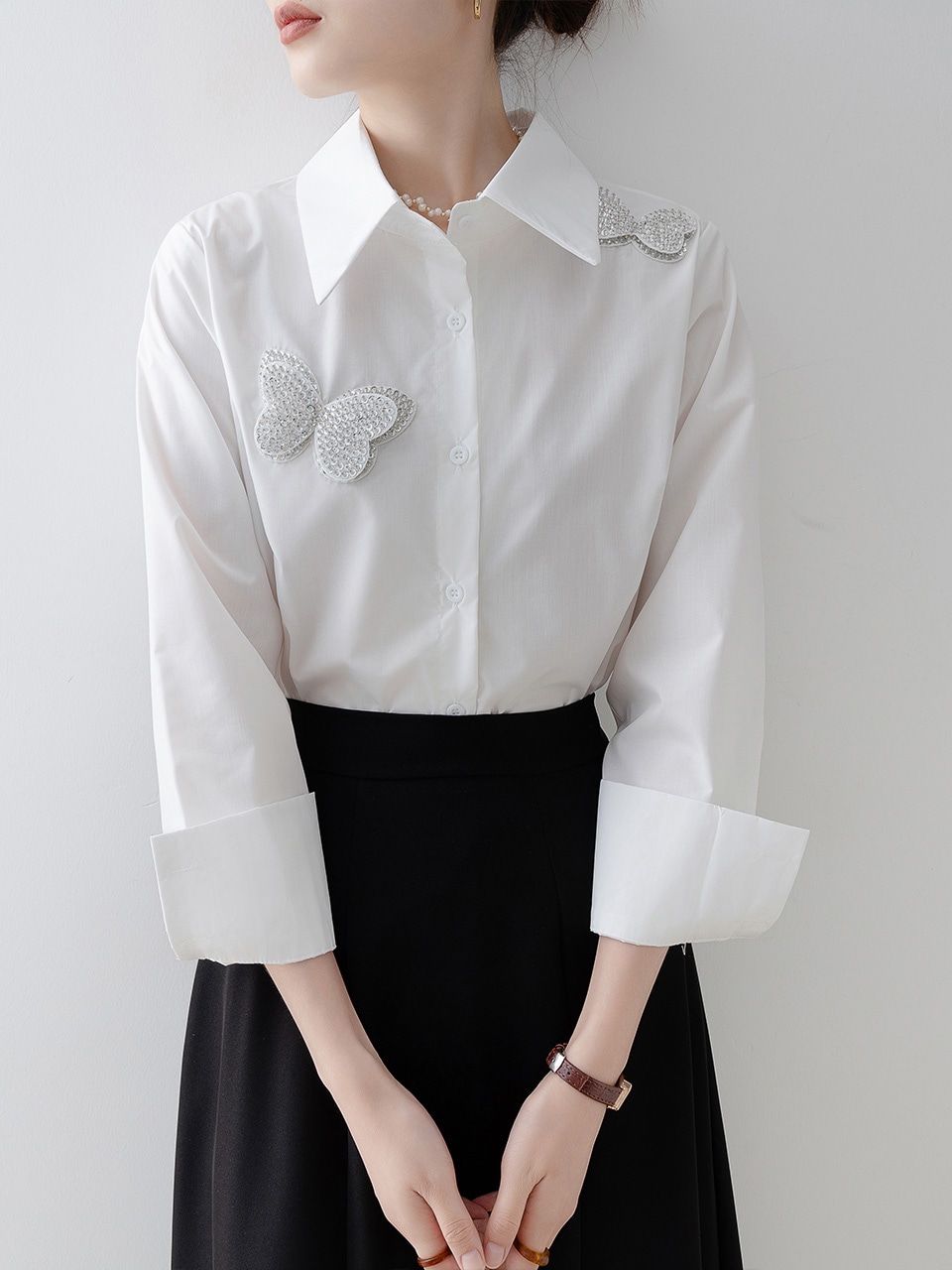 【1点ご購入 で10点プレゼントいたします】シャツガール2025春トップス白シャツレディース気品通勤高級感