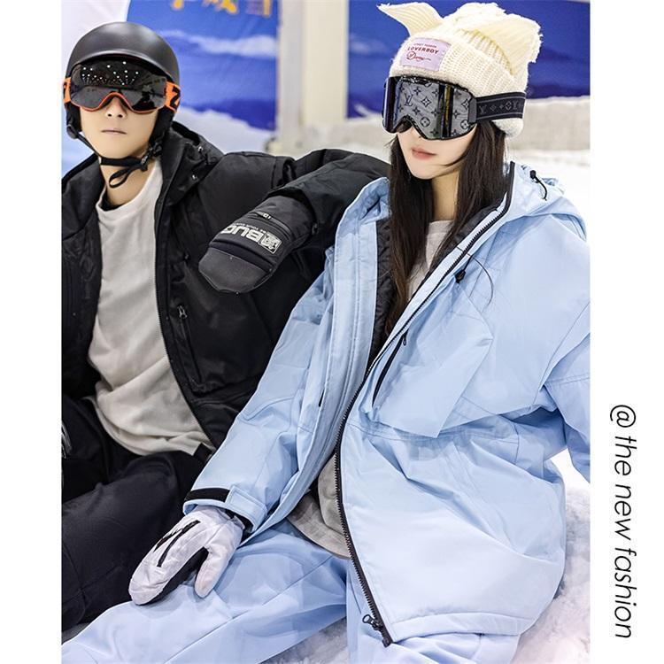 スキーウェア トップス スノボウェア あったか ゆったり ふわふわ 大きいサイズ かわいい おしゃれ ホワイト ブラック (パンツは付属しません)