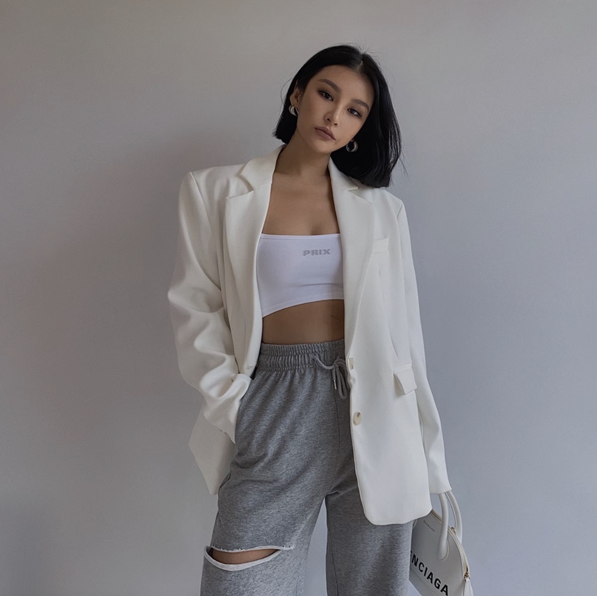 テーラードジャケット 肩パッド アウター ジャケット スーツ 長袖 Vネック 襟付き ボタン 大人可愛い きれいめ シンプル カジュアル 大人 上品 おしゃれ かっこいい こなれ感 ラフ メンズライク