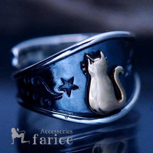 猫と流れ星 ねこの足跡 肉球彫り ブラック＆シルバー バイカラー ブラスゴールドキャット レディース&メンズ シルバー925 フリーサイズリング 指輪