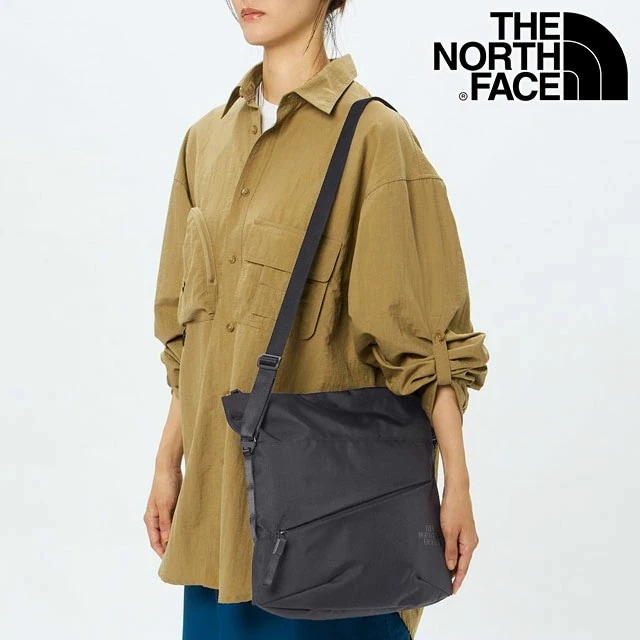 ピレネーショルダーL [NM82508-K] 8L メンズ・レディース TNF アウトドア 鞄 ショルダーバッグ ワンショルダー ブラック 正規取扱店