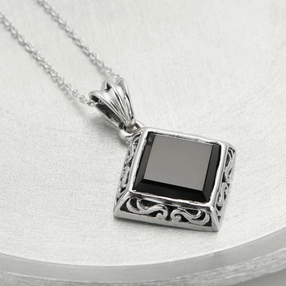 ネックレス メンズ シルバー925 オニキス スクエア 四角 アラベスク 模様 カジュアル