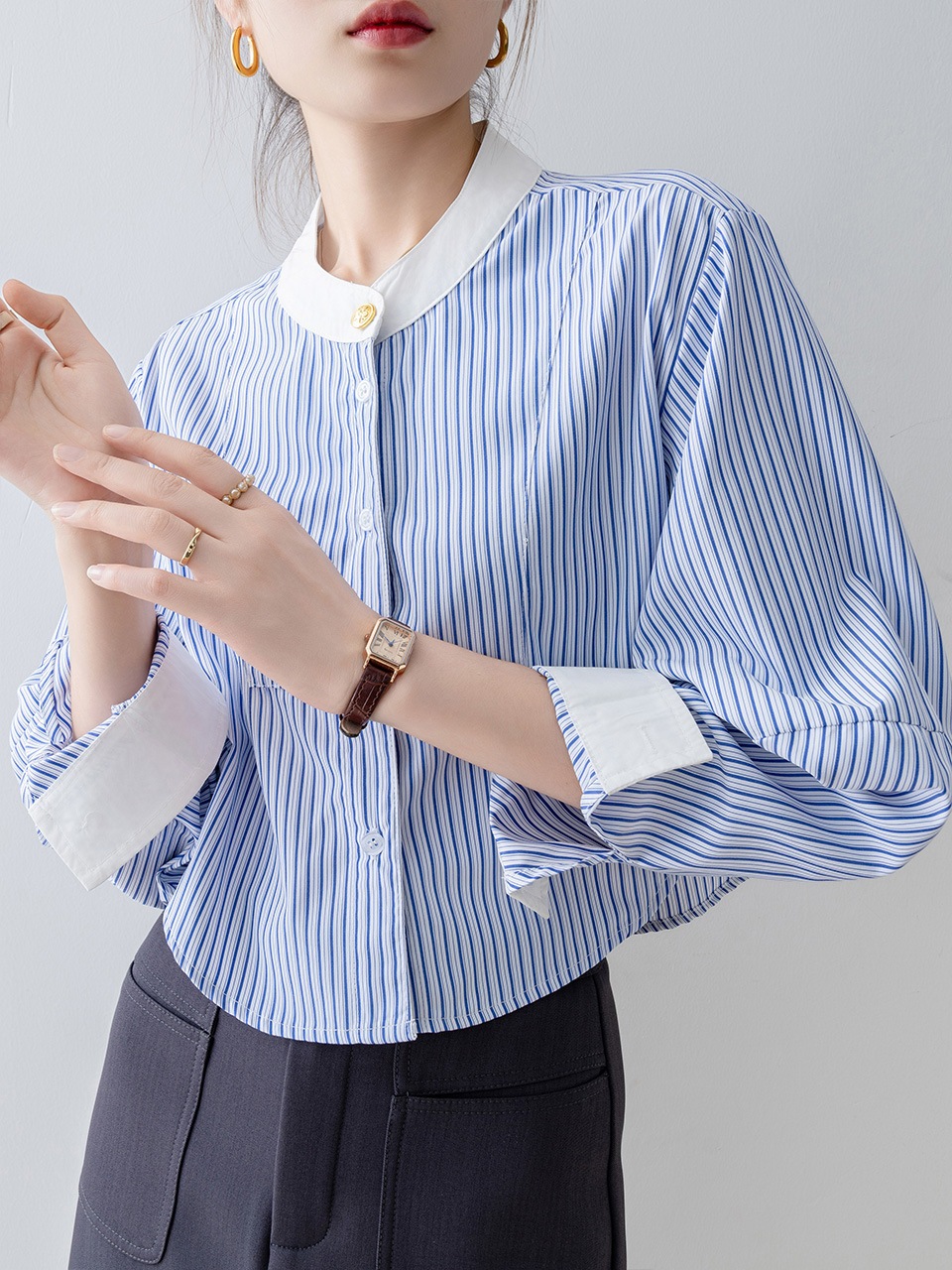 【1点ご購入 で10点プレゼントいたします】婦人服2025春ゆったり丸首ブルーストライプシャツ絶美気質シャツ長袖トップス