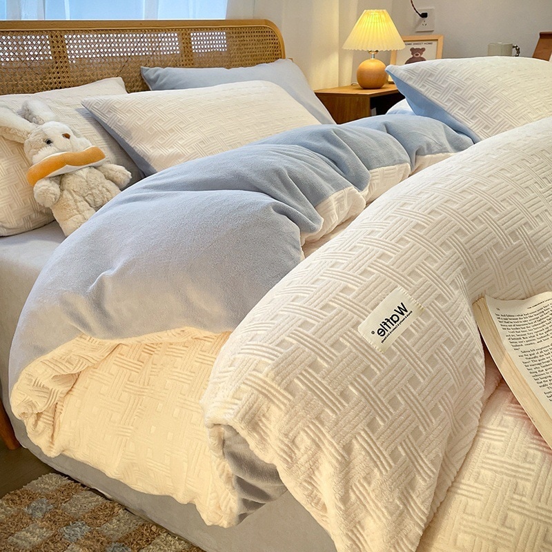 厚手彫刻ミルクベルベット4ピースベッドシーツキルトカバーベビーベルベット3ピースボックスシーツ