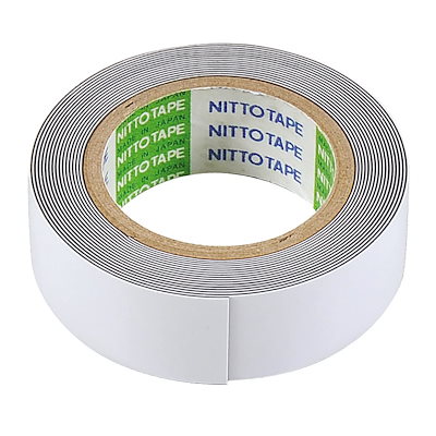 他サイト： エーモン(amon) 強力両面テープ (外装小物・エンブレムなどに) 車外用 黒 幅15mm×長さ2m×厚さ0.3mm 3922の商品画像