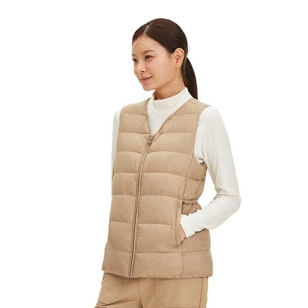 25FW 新商品 女性用 軽量ベスト Vネックベスト LD モア ダウン ベスト MLUWV653（発売価格169000ウォン）