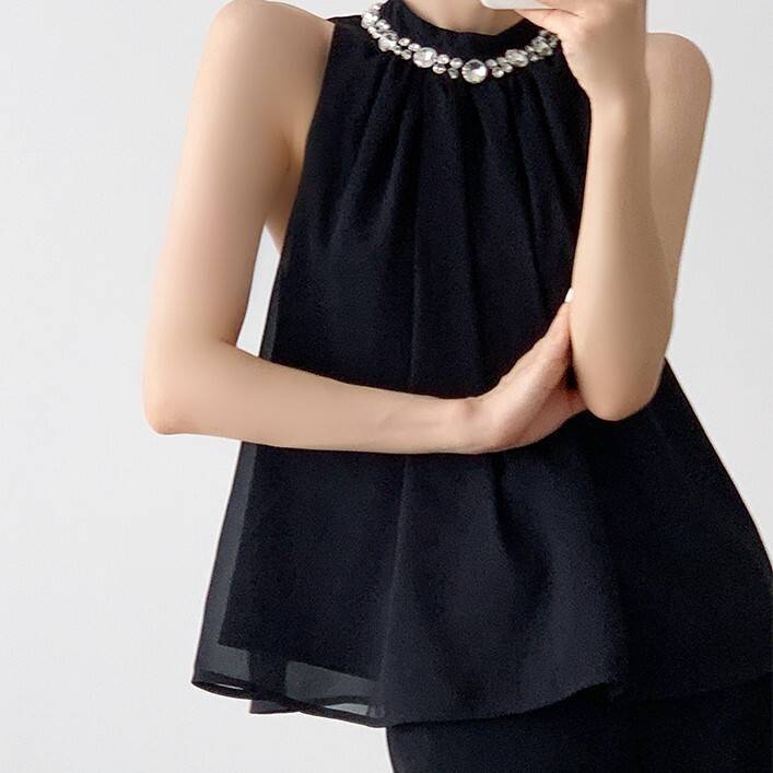 まとめ買い得ギャザーブラウス レディース トップス ブラウス ゆったり Aライン ミディアム丈 袖なし ノースリーブ ホルターネック 襟付き スタンドカラー 裾シアー ビジュー装飾 キラキラ かわいい