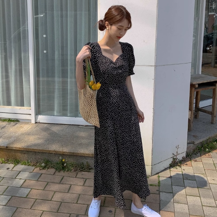 ワンピース ワンピドレス ロング ロング丈 袖あり 半袖 パフスリーブ スクエアネック 襟なし セミフレア Aライン ハイウエスト かわいい 大人可愛い シンプル 上品 おしゃれ レトロ アジアン