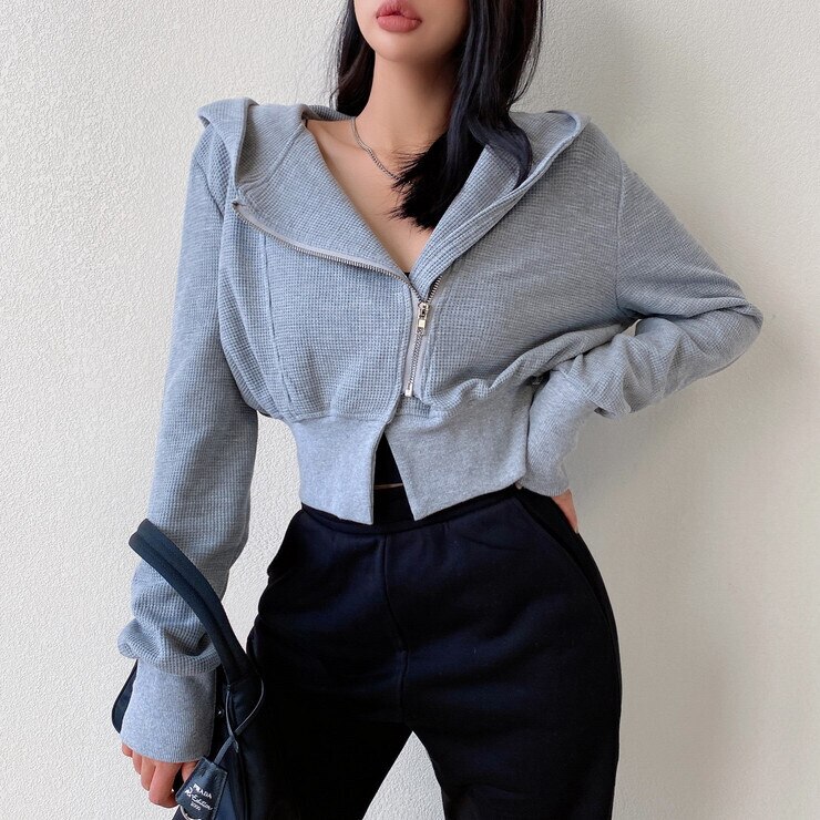 アウター レディース パーカー ショート ショート丈 袖あり 長袖 Vネック フード フード付き ファスナー 前開き 薄手 かわいい 可愛い 大人 大人可愛い 大人女子 おしゃれ お洒落 ルーズ