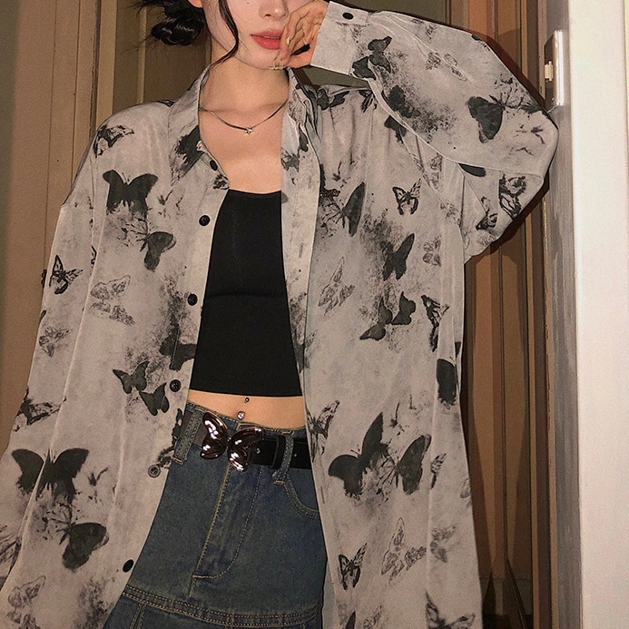 ルーズフィット 総柄シャツ 薄手 蝶柄 タイダイ レディース トップス シャツ 羽織 前開き 長袖 ドロップショルダー 袖あり 襟付き 角襟 ボタン 薄手 かわいい カジュアル かっこいい レトロ