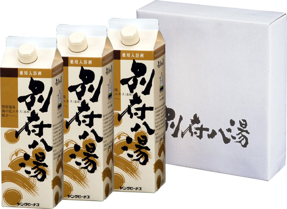 別府八湯入浴剤900g×3本　今日から我が家のお風呂は有名温泉 Amazon | 薬用入浴剤 別府八湯 900g | ヤングビーナス | バス