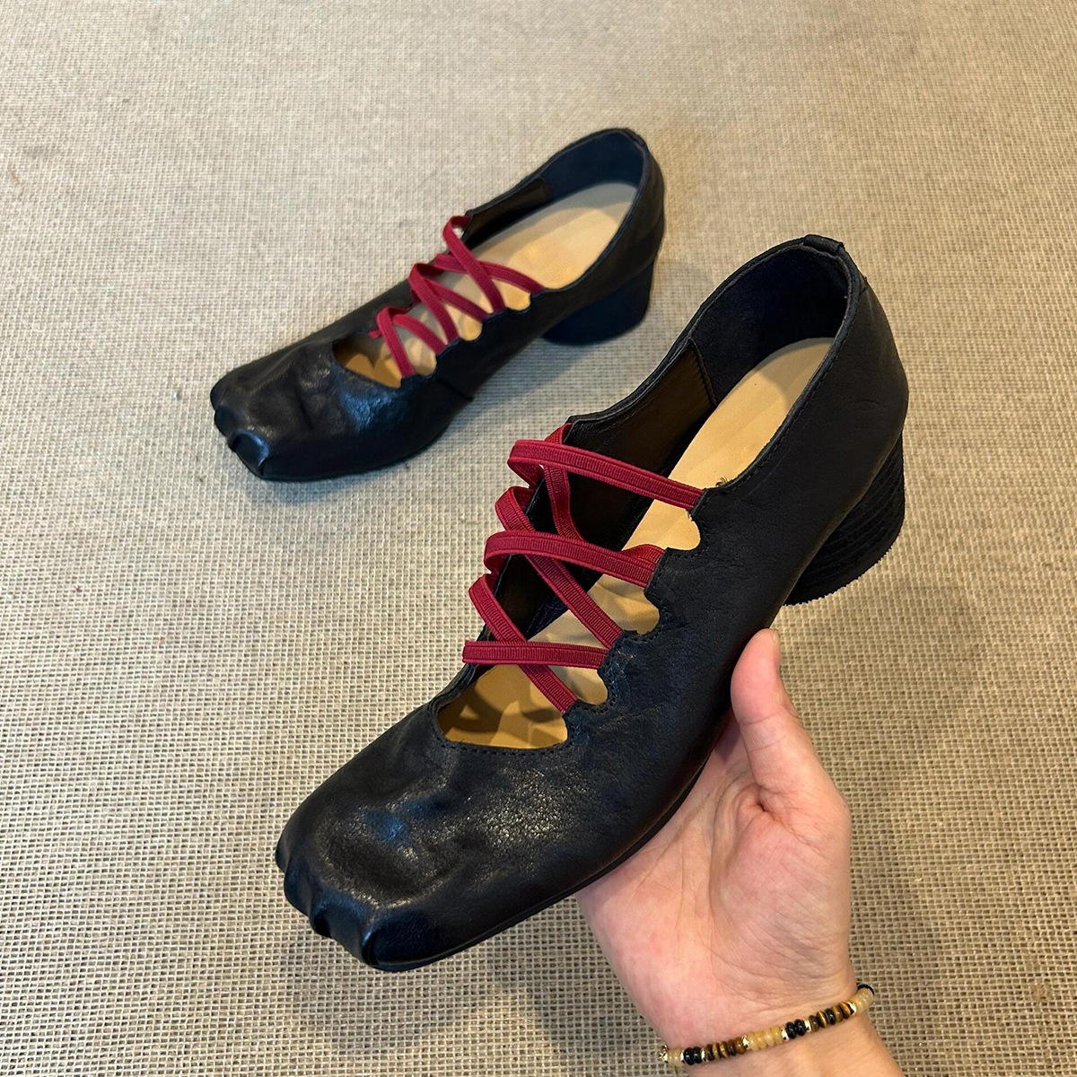 パンスキンバージョンレトロニッチクロスストラップシングルシングルシングルシングルシングルシングルシングル豚ヘッドピッグ女性用浅いマウスバレエシューズ