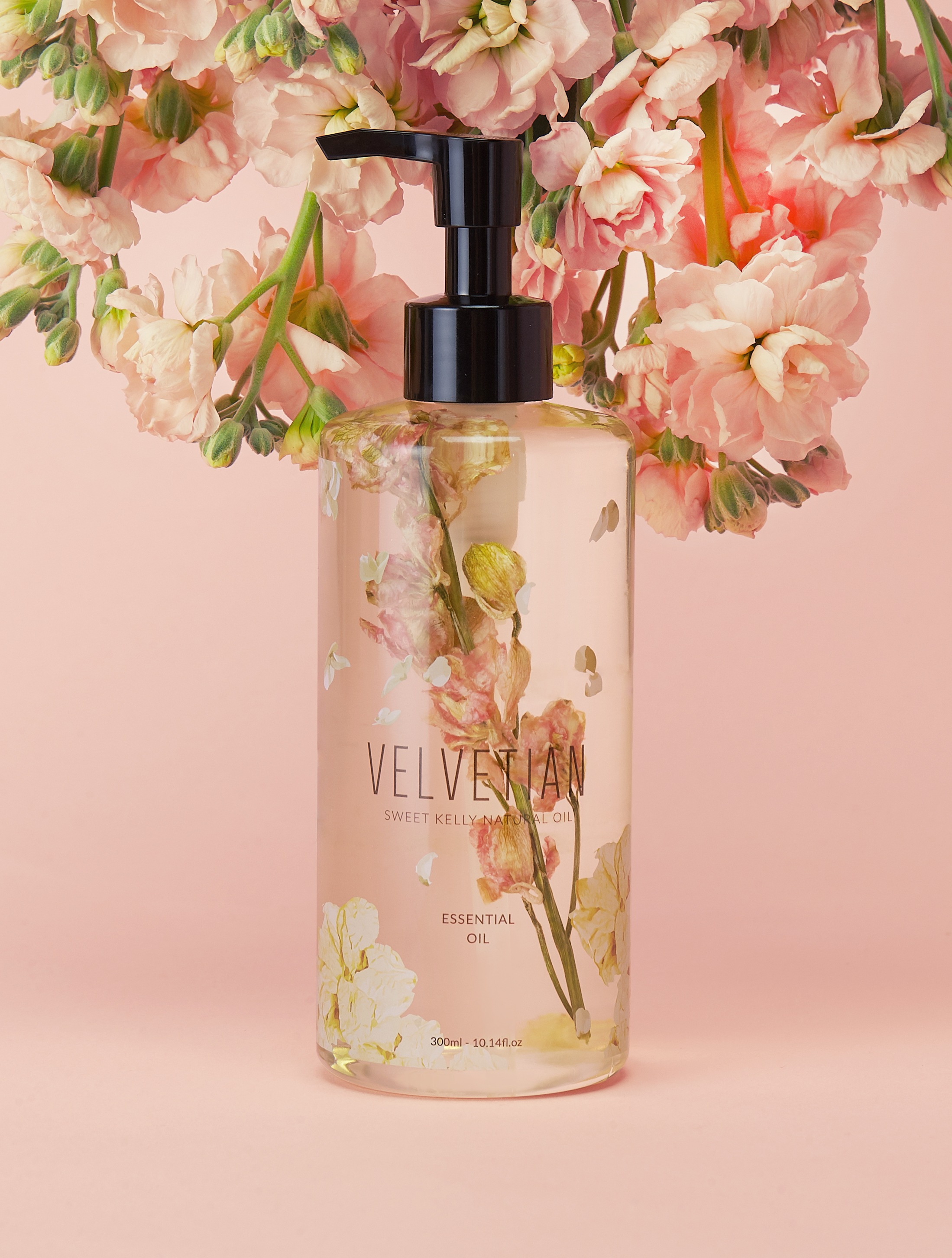 ベルビティアン(velvetian) スイートケリーナチュラルオイル(大容量) 300ml : 時間が経つにつれリアルフラワーの天然有効成分動かさと植物性成分との相乗効果を起こしさらにしっとりして