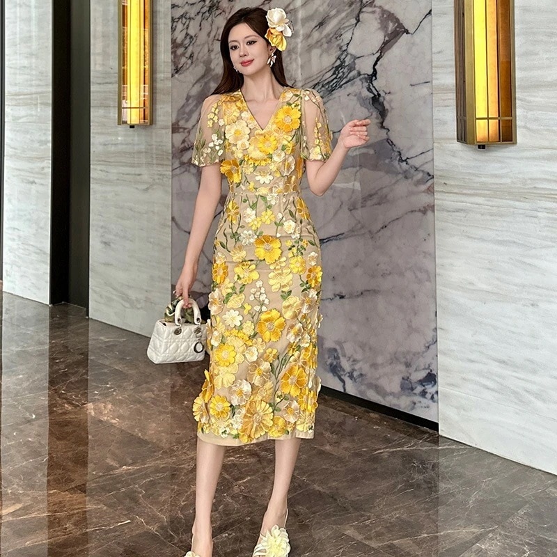 フォーマル大人 着痩せ 気質 結婚式 卒業式 お呼ばれドレスキュービック刺繍花柄ワンピース メガ割 デザイン感 ウェディング パーティードレス 同窓会 披露宴